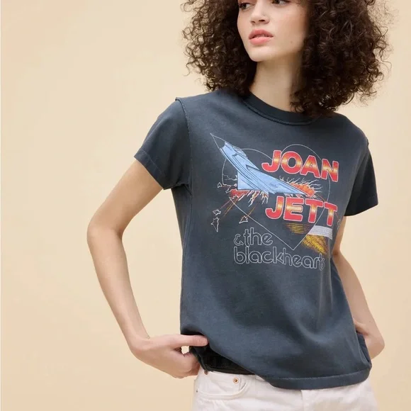 Daydreamer Joan Jett Fighter Reverse GF Tee - Picture 2 of 4